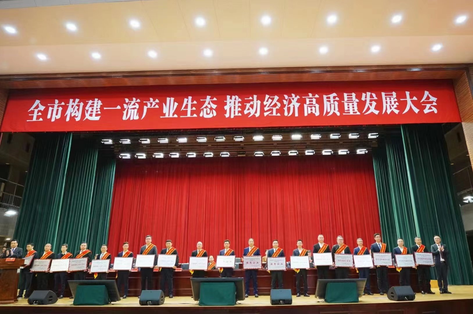 ded69315-6662-45df-aa72-5542aa7dc6f3.jpg ded69315-6662-45df-aa72-5542aa7dc6f3.jpg